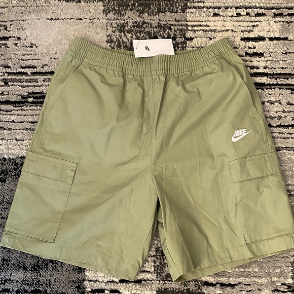 Nike Clothing Men's Nike Club Cargo Shorts New Men's Nike